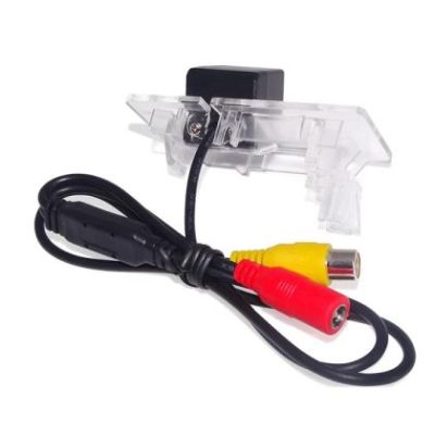 Camera video auto dedicata pentru mersul cu spatele compatibila cu VW New Passat 2011-2013/Toureg2013/Skoda Yeti/Skoda Octavia