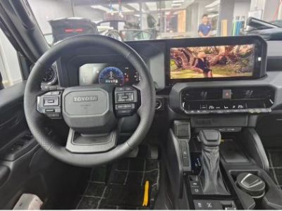 Navigație Toyota LC250, 12.3 inci, 8GB ram, 128GB stocare